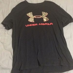 Under Armour- Shirt